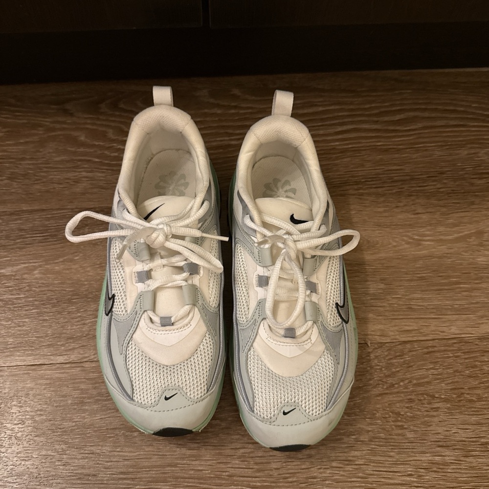 Nike Women's Air Maxs white and mint green
